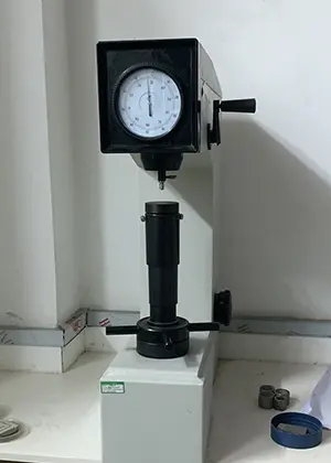 Apparecchiature di prova Testing equipment