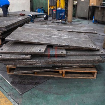 overlay welding process steel sheet