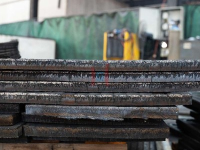 chromium carbide overlay welding process