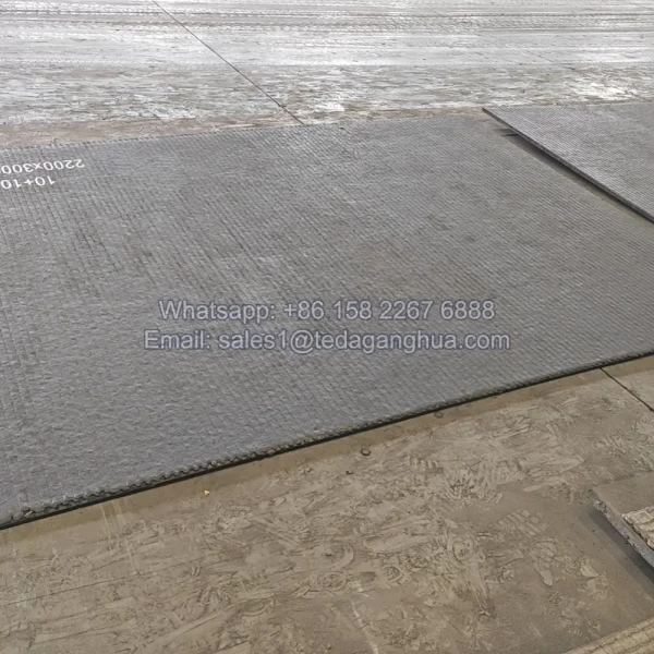 Chromium Carbide Overlay