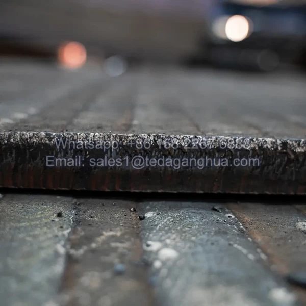 Chromium Carbide in Stainless Steel