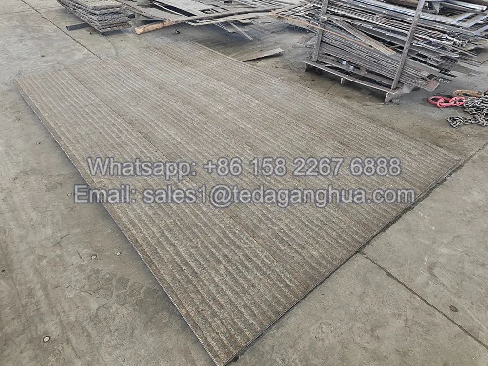 Chromium Carbide in Stainless Steel